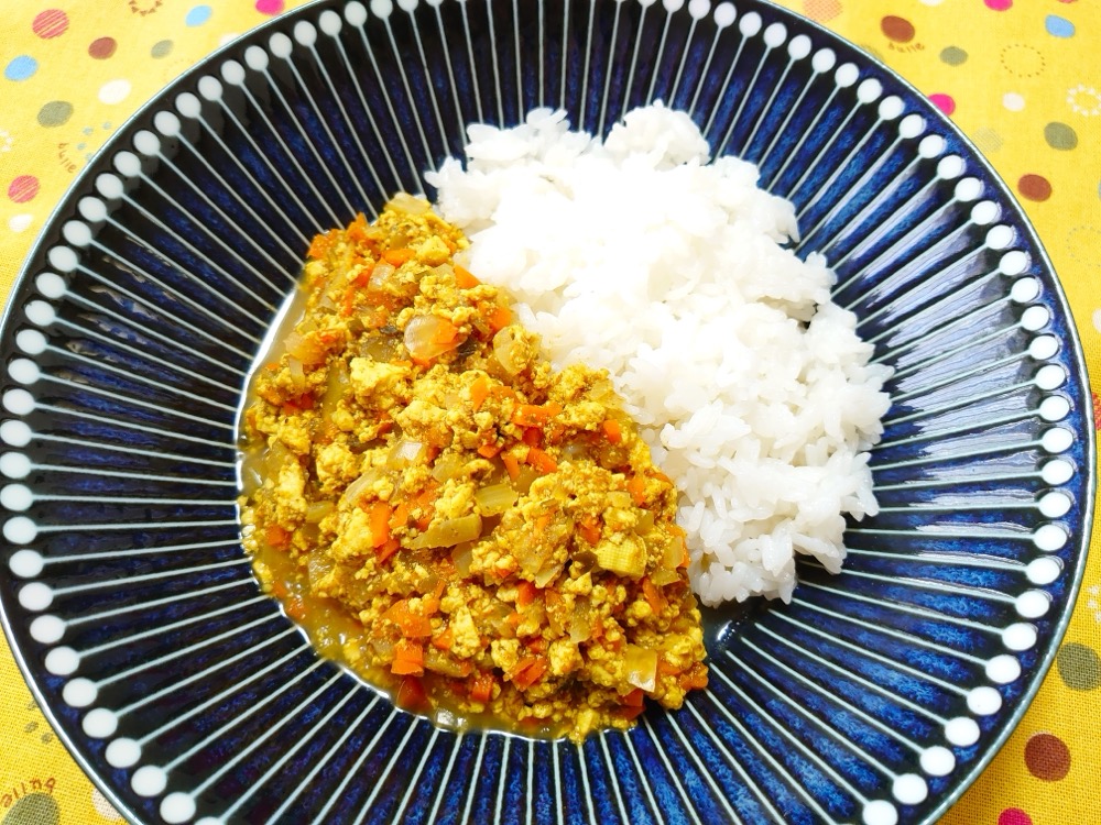 ワンボウル＆レンチン　豆腐と野菜のキーマ風カレー