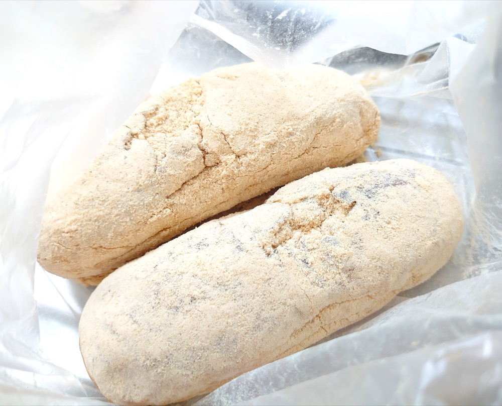 ポリ袋にAを加えて混ぜ合わせ、2を加えて全体にまんべんなくまぶす。