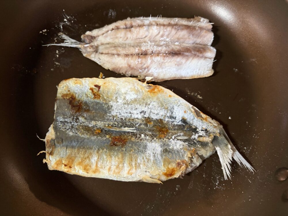 香ばしく焼けたら返し、さらに2分程焼く。