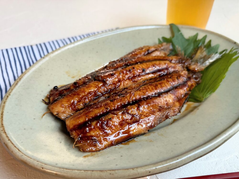 4に調味料をあわせたタレを入れたら両面に絡め、とろりと煮詰めたら出来上がり。
